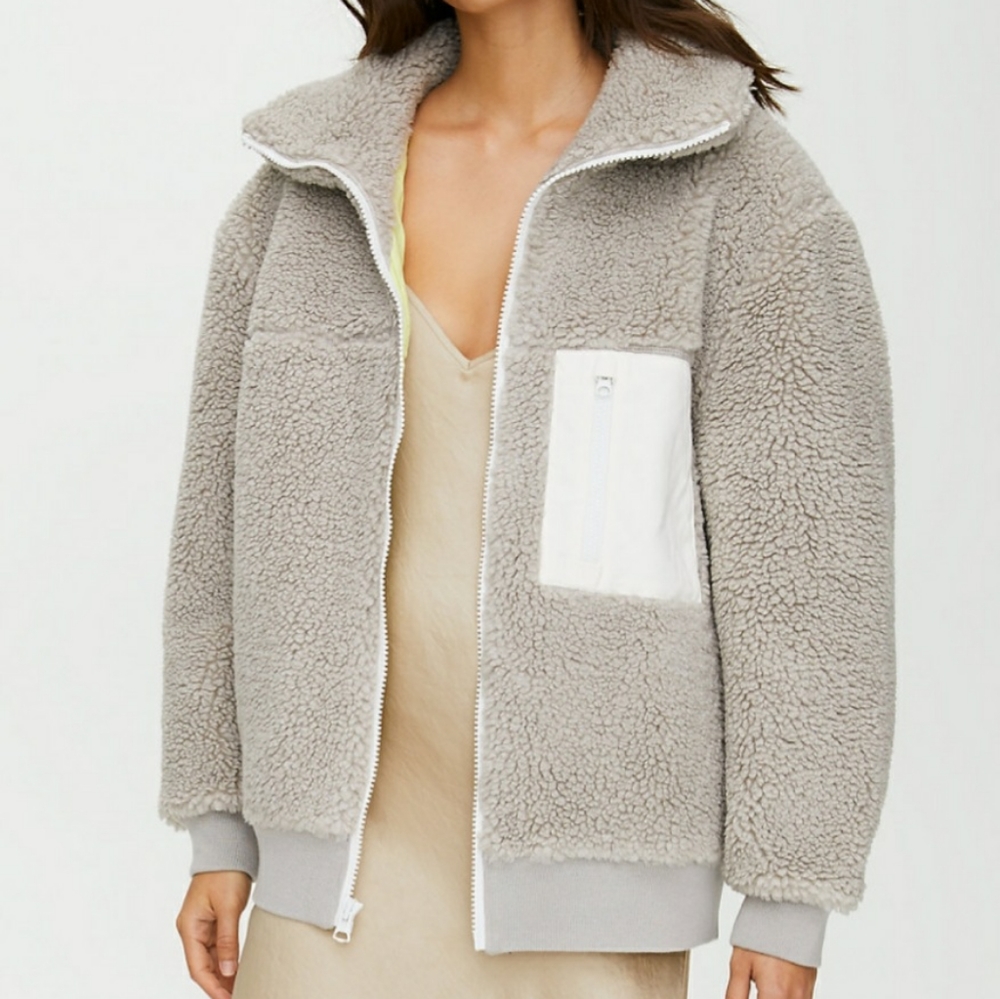 Aritzia Fleece Teddy Jacket NWT
